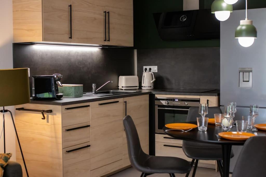 Le Jardin Paisible-Proche Centre Apartment โอแบร์เน ภายนอก รูปภาพ